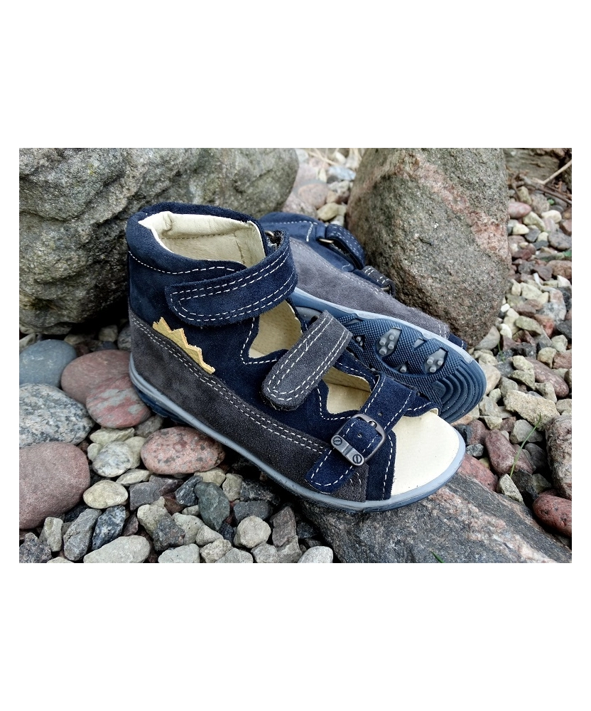 kids sandals with arch support